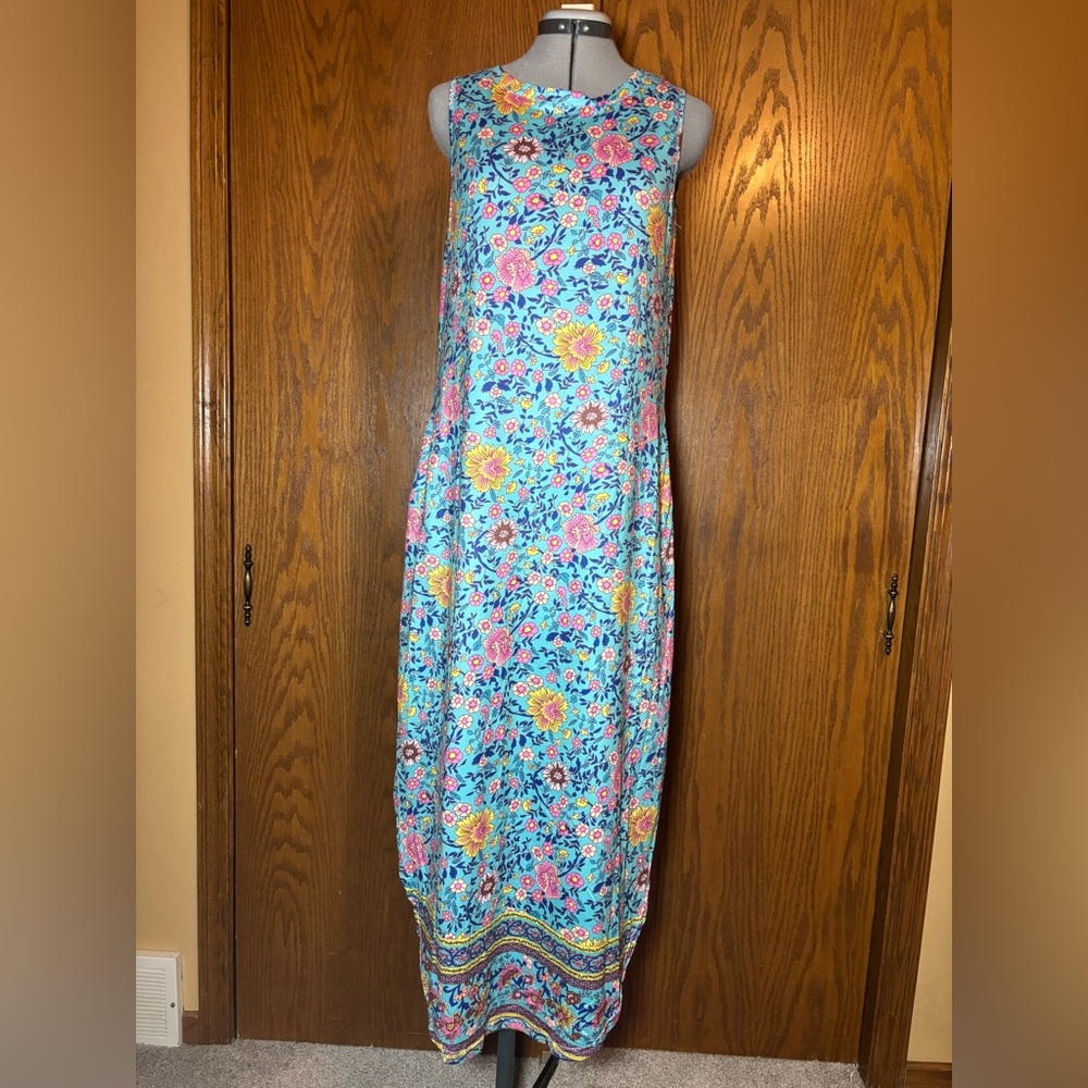 Hount Vibrant Floral Maxi Dress in Blue and Pink - medium.